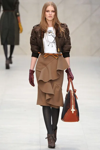 Look 24